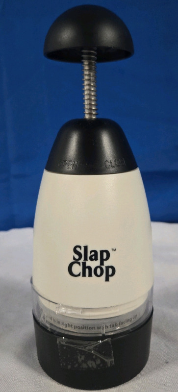 New | Slap Chop Chopper | 1 Slap = 6 Knife Cuts | Model number HWR-03160309