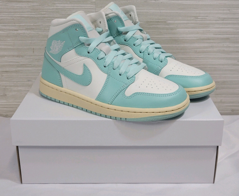 New - Nike Women's Air Jordan 1 Mid , Light Dew/Sail/Muslin . Size 6 . Retail $165