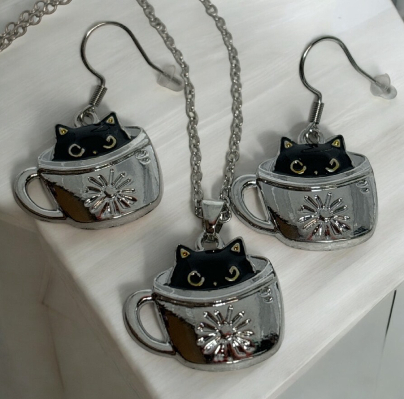 Adorable Peeking Black Cat in Cup Necklace Earring Set