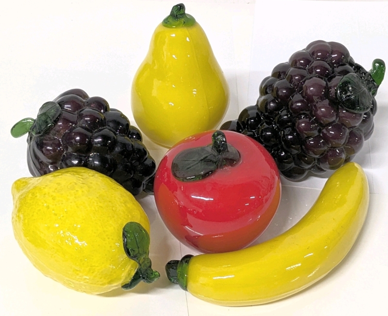 6 Pieces of Art Glass Fruit | Banana, Grapes, Yellow Pear, Lemon & Banana | Longest 7.25"