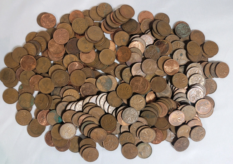 2+lbs 1953 - 1989 Canadian Pennies , Various Years