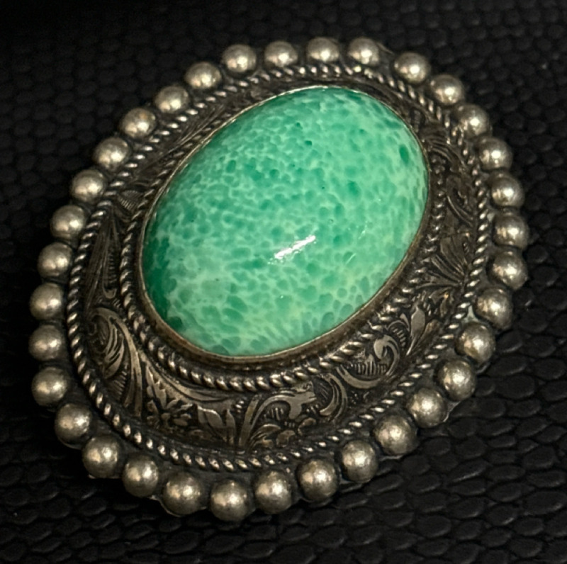 Green Czeck Peking Glass Raised Brooch