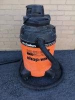 10 Gallon Shop Vac on Wheels - Working
