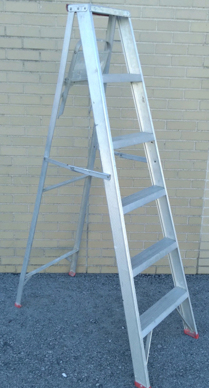 6ft Aluminum Painters Ladder