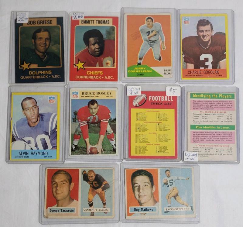 Vintage 1970s NFL Football Trading Card Singles , Ten (10) Trading Cards