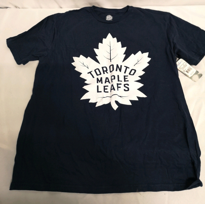New Adult sz Large Toronto Maple Leafs T-shirt