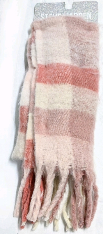 New STEVE MADDEN Soft Fuzzy Pink Scarf | 20" Wide (Unknown Length)