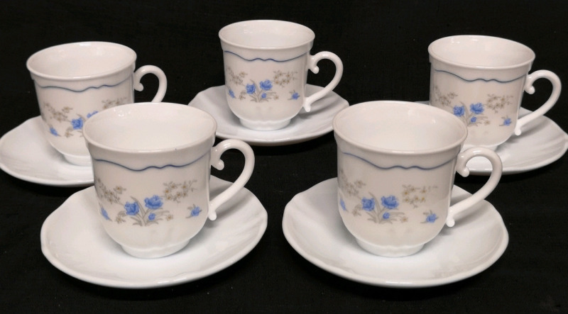 5 Arcopal Cups & Saucers - Made in France
