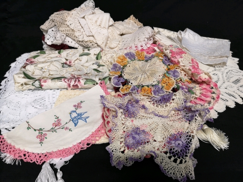 Large Lot of Vintage Doilies & Runners