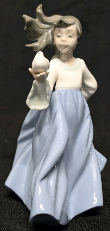 Vintage 1988 Lladro Nao Girl with Dove Porcelain Figurine Hand Made in Spain 7 1/2" H X 5" W X 4" D Good Condition No chips, No cracks