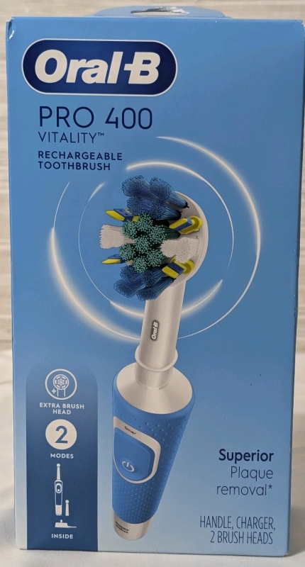 NEW Oral-B Pro 400 Vitality Rechargeable Toothbrush In Blue With Charger And 2 Brush Heads