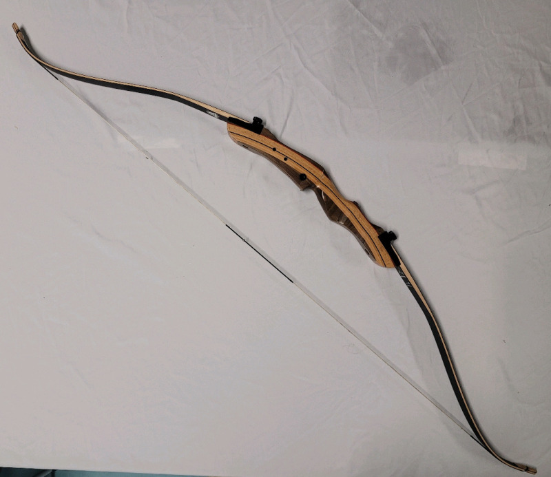 Fleetwood Monarch 62" 40lb Recurve Archery / Hunting Bow .