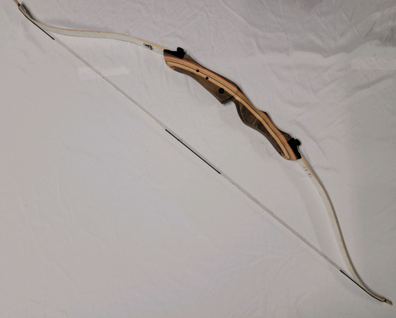 Fleetwood Monarch 54" 20lb Recurve Archery / Hunting Bow .