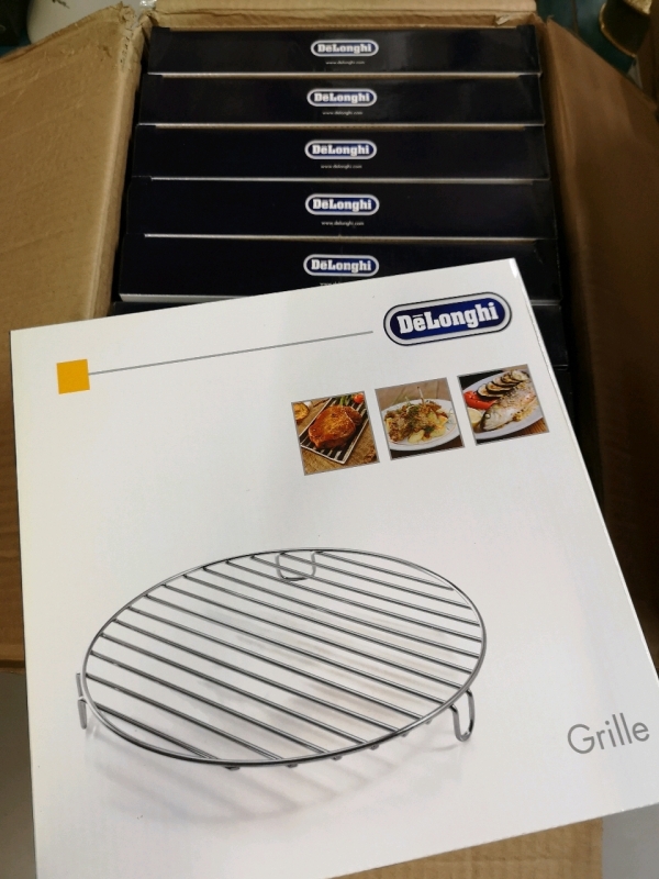 10 (TEN) $300 value New Delonghi MultiFry Grille - DLSK104