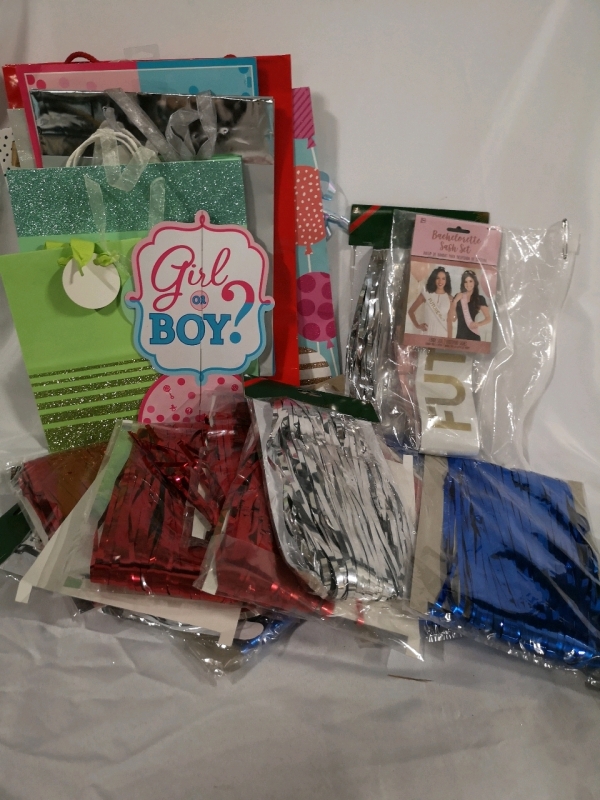 New Party Decorations & Gift Bags