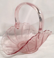 Pink Glass L.E Smith Victoria Feather Flower/Fruit Basket w/ Handle - 10" Long & 8" Tall