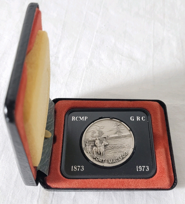 1973 (1873-) Canadian RCMP Fort MacLeod Coin with Case