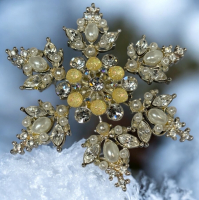 Large Snowflake Brooch Rhinestones Faux Pearls Frosted Chatons