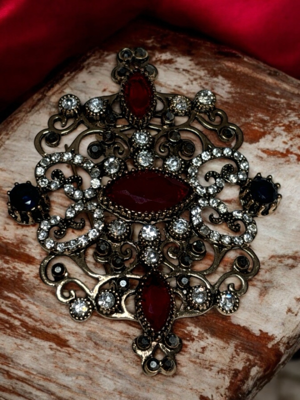 Vintage Large Art Nouveau Style Rhinestone Brooch