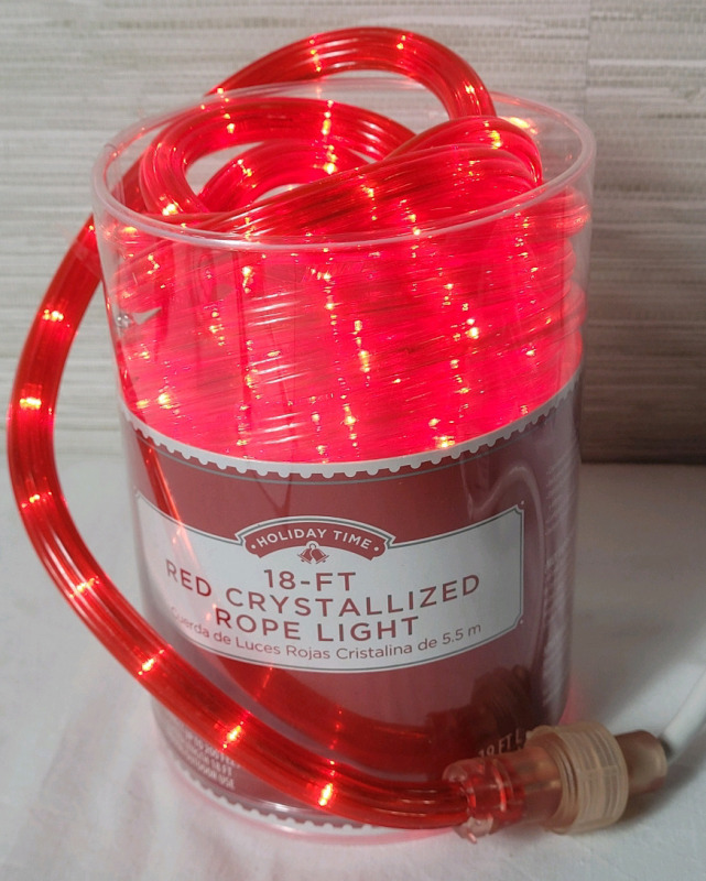 Holiday Time Indoor / Outdoor 18ft. Red Crystallized LED Rope Light . Tested Working