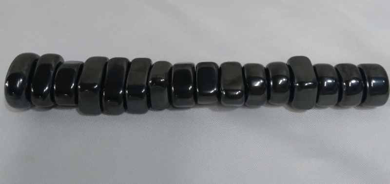 16 Magnetic Hematite Stones