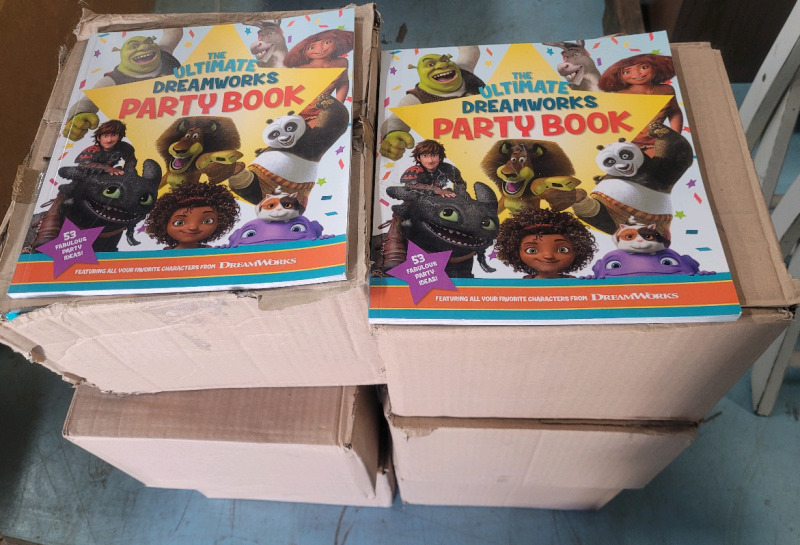 New - The Ultimate DREAMWORKS Party Book , 140+ Books