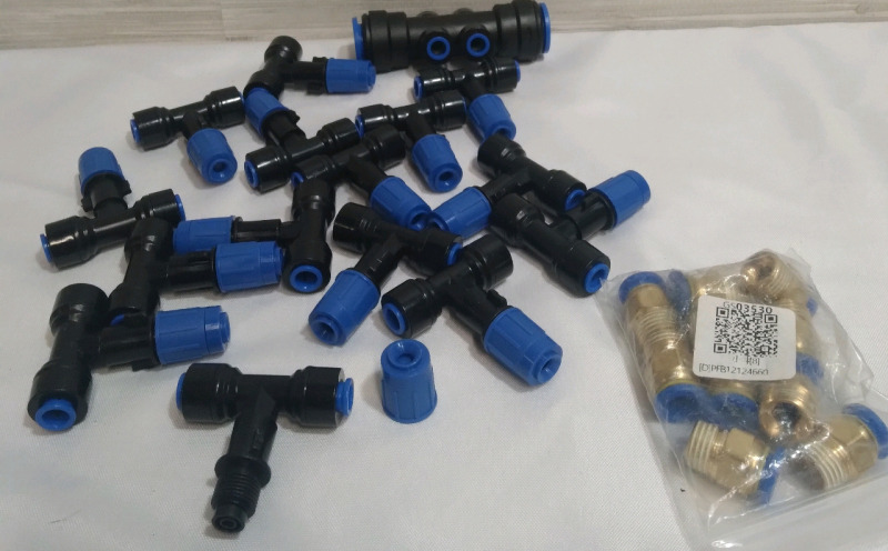 Various Connectors 15 2" T Style and 10 1" Air Fitting Adapters