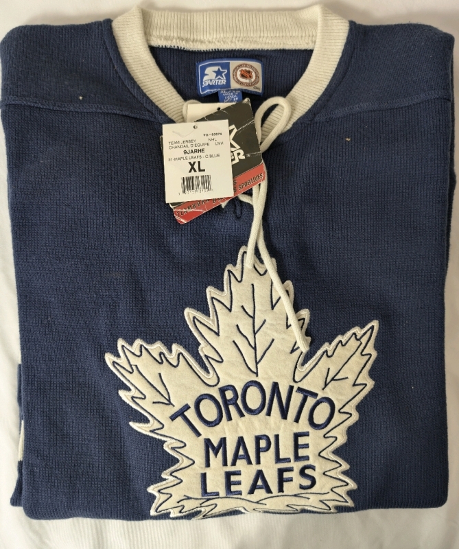 New Starter XL NHL Toronto Maple Leafs XL Sweater