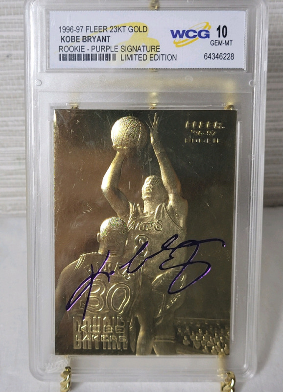 1996 - 97 Fleer 23kt Gold KOBE BRYANT Rookie Purple Signature Trading Card . WCG Graded GEM-MINT 10