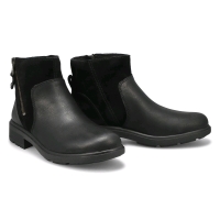 New Womens' UGG<br/>Harrison Zip. Size 7