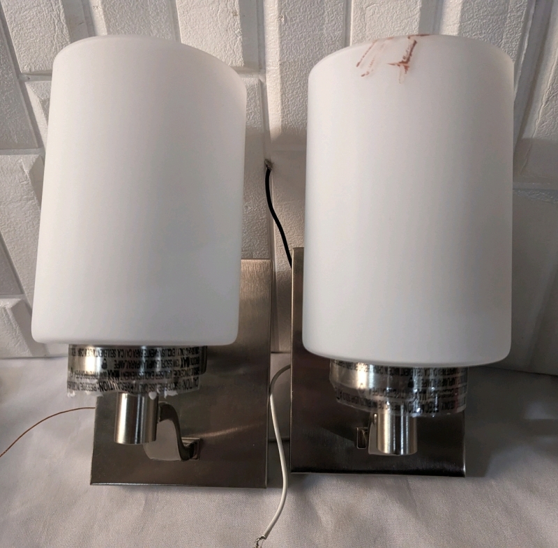 2 Intertek Wall Mounted Light Fixtures