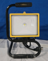 Globe | L.E.D Portable Work Light W/ S-Stand | Model# 66179 * Tested & Working *