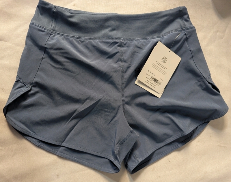 New Athleta Girls Run the World 3" Short. XL/14 Size.
