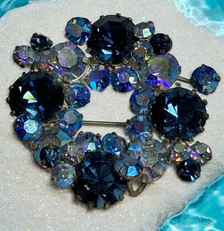 Vintage Triad Shades of Blue Brooch with Stamens