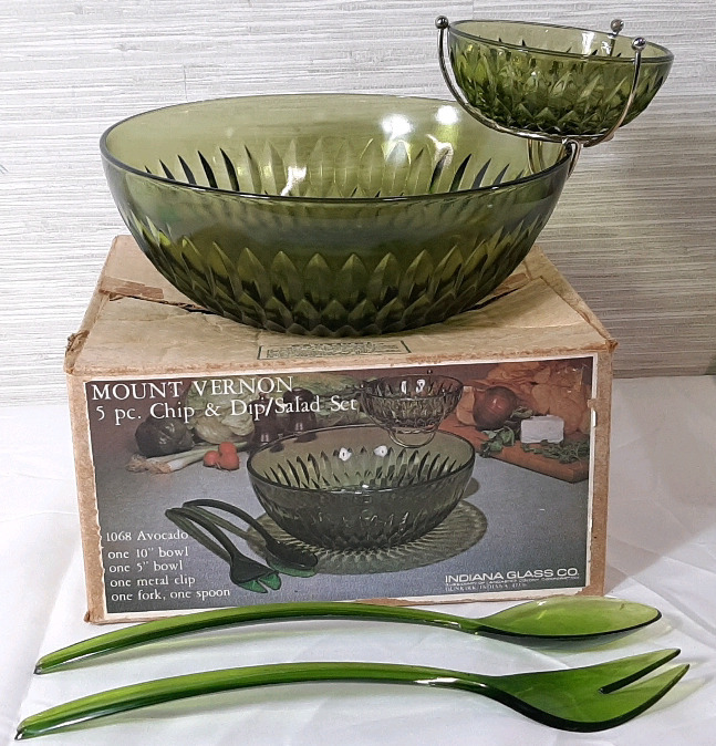 Mount Vernon 5pc Chip & Dip/Salad Set, Large bowl is 10&frac12;"