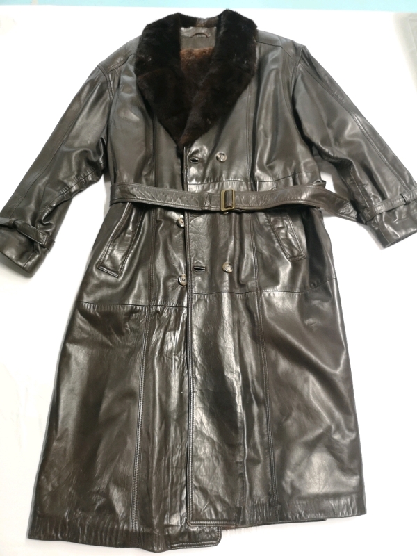 Ladies Size XL / XXL Fur-Lined Leather Coat