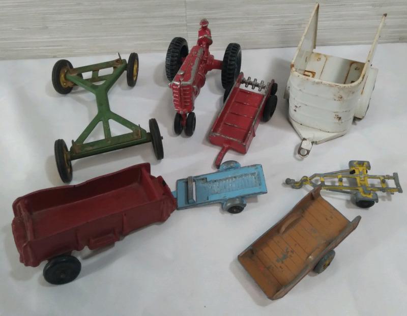 Various Metal Diecast Miniature tractor & Trailer Accessories