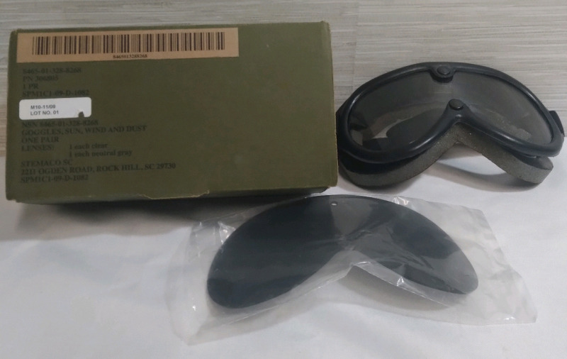 New 8" US Army Goggles Thst are Sun Wind and Dust Protection with Attachable Shades