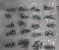 3/4" & 1/2" Self Tapping Screws , 180 - 3/4" Screws & 180 - 1/2" Screws . 380 Total Screws NEW