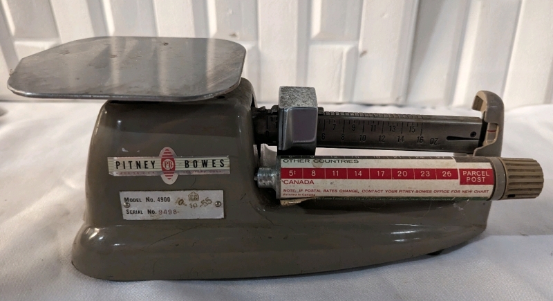 Vintage Pitney Bowes Mail Scale