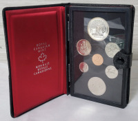 1977 (1952-) Canadian Silver " Queen Elizabeth II Silver Jubilee / Throne of the Senate " Coin Double Dollar 7-Coin Prestige Set in Case . Uncirculated