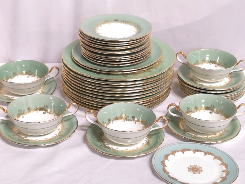 41 AYNSLEY Dishes Sherwood Pattern + Foley Plate