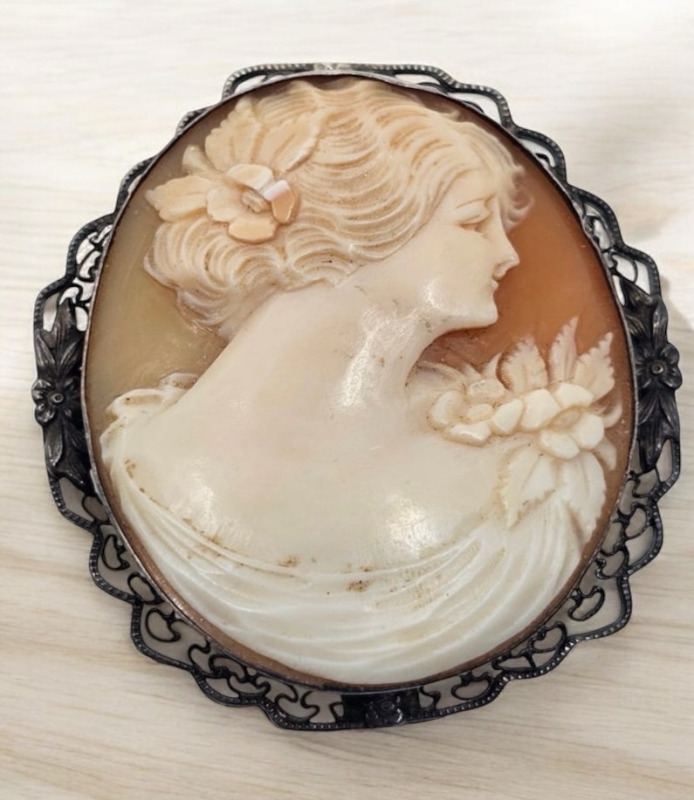 Carved Cameo Shell Sterling Silver WH Signed Filigree Oval Brooch