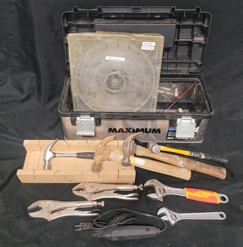 Maximum 20" Heavy-Duty Tool Box w/Tools . 12" Paving Cutter , 4 Hammers , 2 Vice Grips , Electric Engraver , 2 Adjustable Wrenches & Miter Box