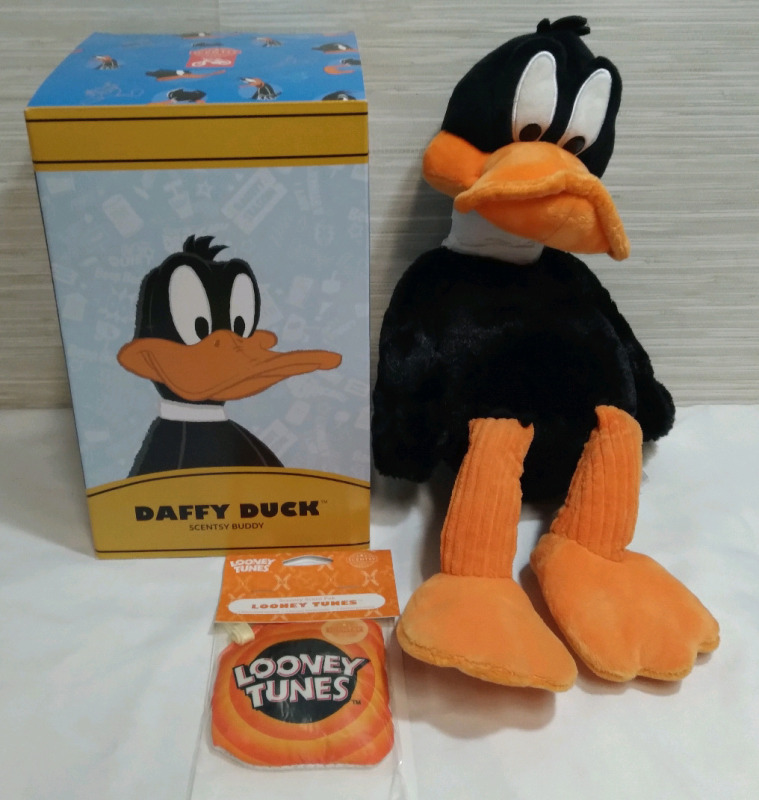 New Scentsy Looney Tunes Daffy Duck Scentsy Buddy & Scent Pak 14"