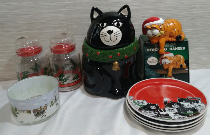 New Ceramic And Glass Home Decor Lot Japan Made Cat Plates 8" and 11" Jar, Christmas Glasses, Stocking Hanger Garfield