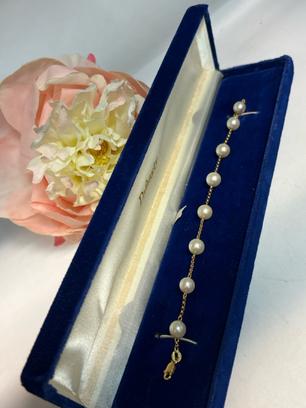 18K Yellow Gold Fresh Water Pearl Bracelet stamped 750 Mark for Francesco Piotto 7 - In with 8 Pearls at 8mm