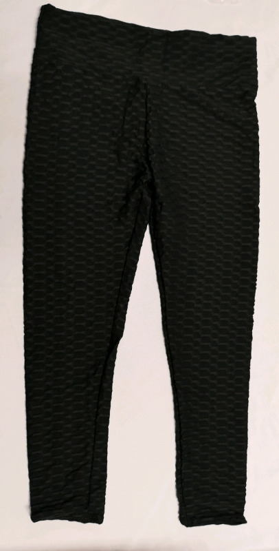 New Women's sz XL Capri Leggings