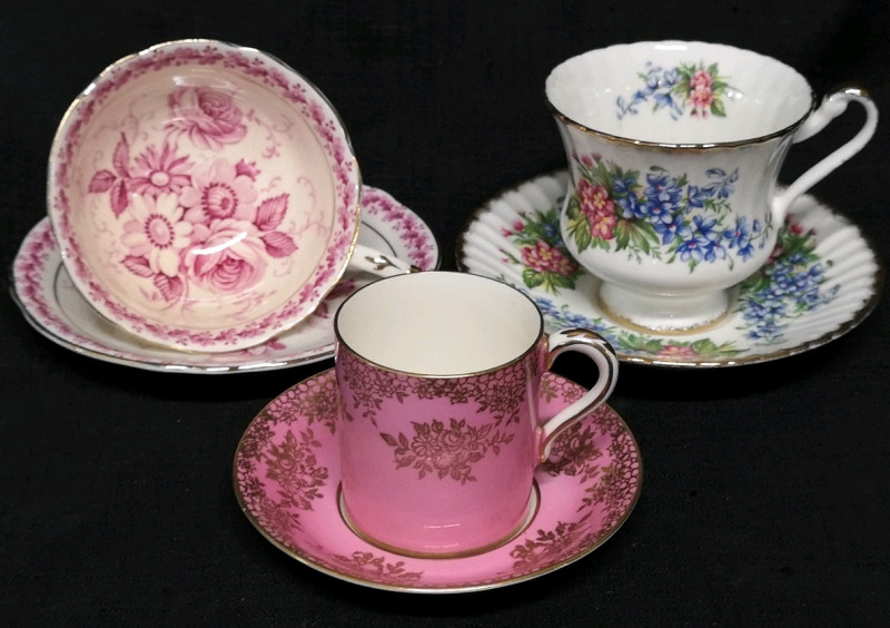 Vintage Paragon Teacups & Saucers - Double Warranted