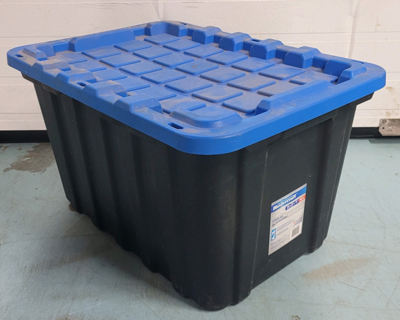 Mastercraft 102L Storage Bin with Lid